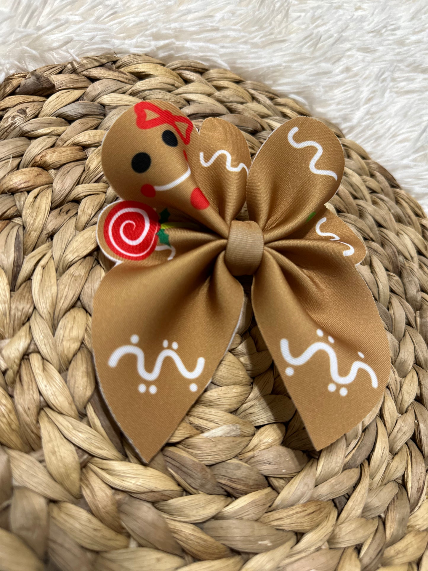 Gingerbread Bow
